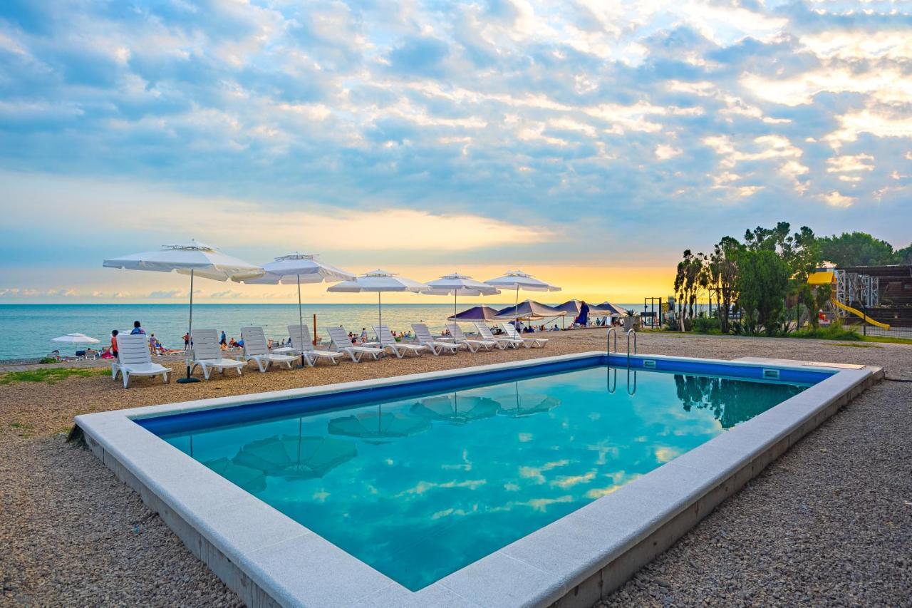 Green Land Hotel Tsandrypsh Εξωτερικό φωτογραφία