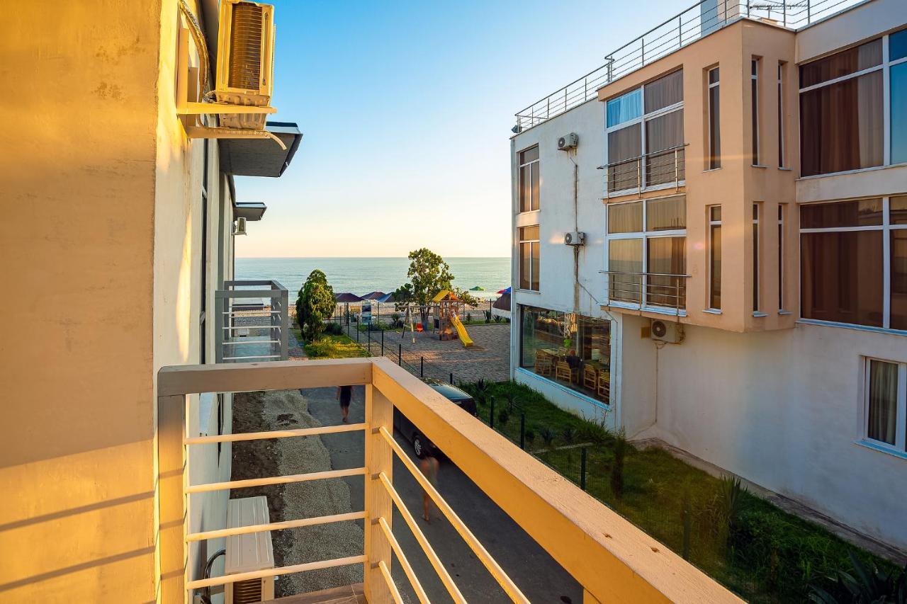 Green Land Hotel Tsandrypsh Εξωτερικό φωτογραφία