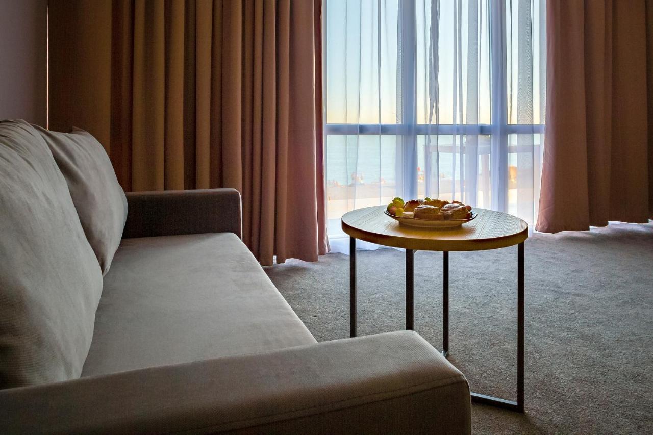 Green Land Hotel Tsandrypsh Εξωτερικό φωτογραφία