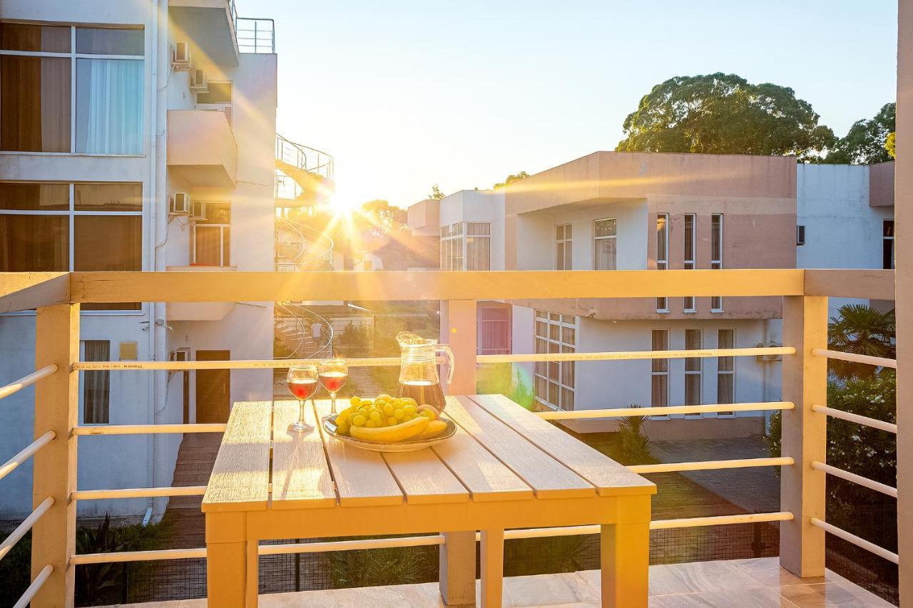 Green Land Hotel Tsandrypsh Εξωτερικό φωτογραφία